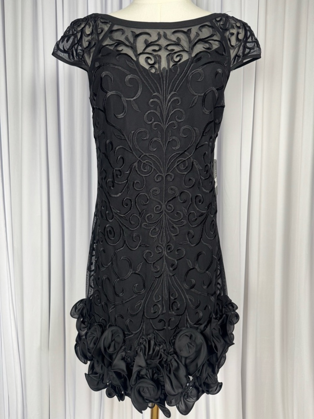 GUESS Black Embroidered Cap-Sleeve Mini Dress Women’s Size 4 - Picture 16 of 16